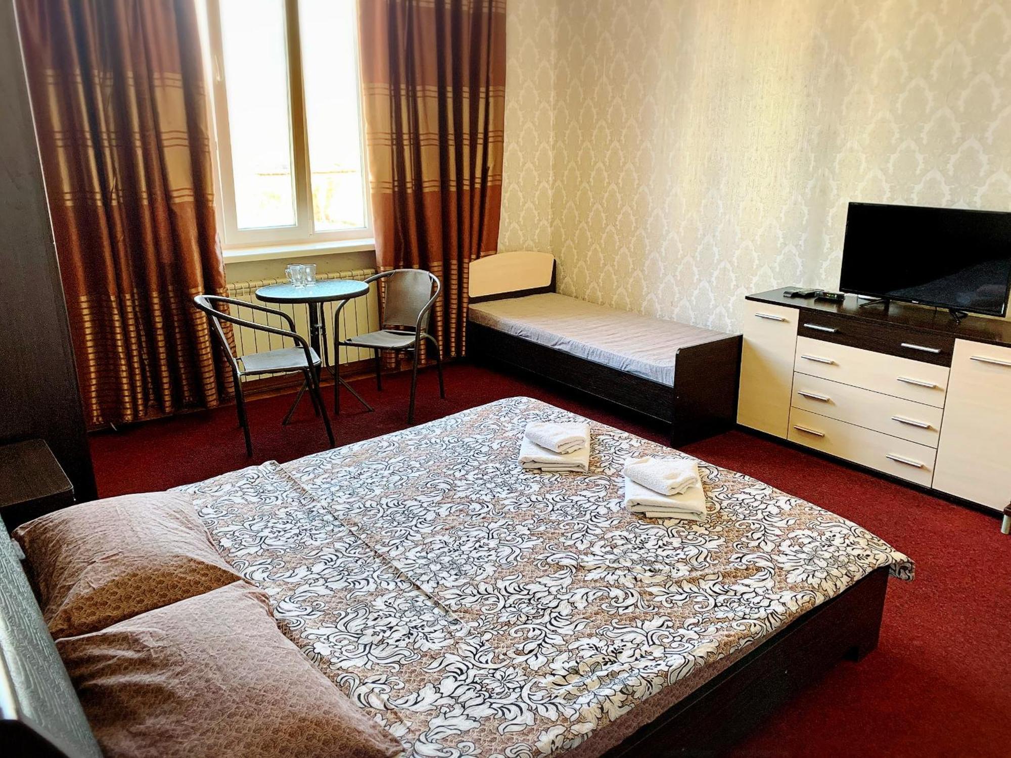 Mini-Hotel Sakvoyage Chernivtsi Exterior photo